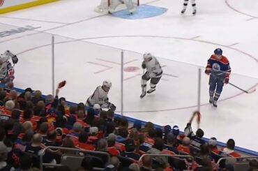 Klim Kostin clean check on Jaret Anderson-Dolan