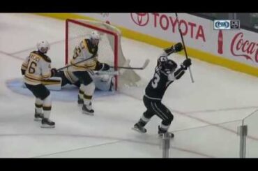 Kevin Gravel Scores on Anton Khudobin | Kings Tied with Bruins 1-1