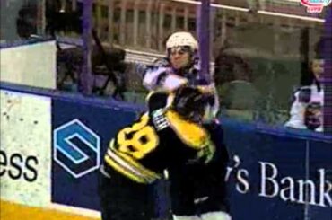 Kevan Miller vs Andy Andreoff