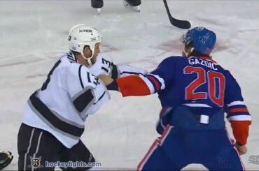 Kyle Clifford vs Luke Gazdic Oct 25, 2015