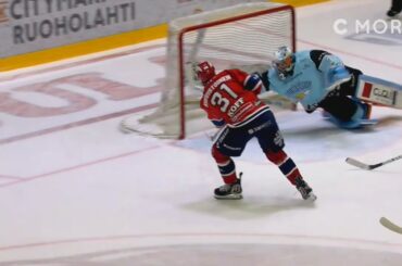 Yksi kauden hienoimmista torjunnoista!