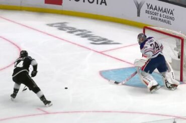 It's a shorty for the Kings and we are tied in GAME 6