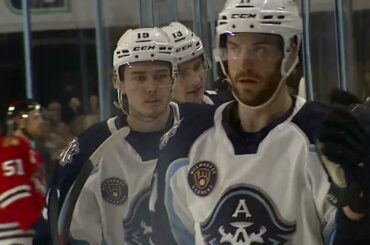 Del Gaizo Ties Things Up