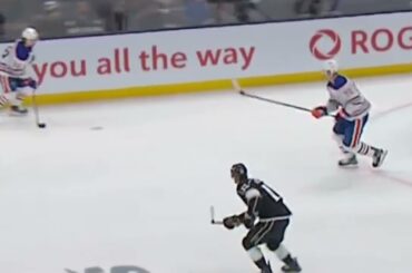 Mikey Anderson clean check on Kailer Yamamoto