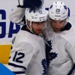 Matt Read Rips Wrister Past Jonathan Bernier As Maple Leafs Tie Up Red Wings