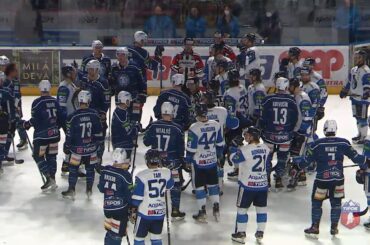 Hromadná šarvátka po konci 2.tretiny, ktorú vyvolala bitka Ivana Švarného a Jamesa Livingstona