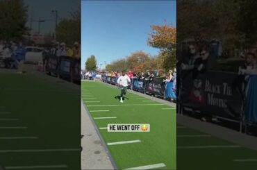 This fan ran a 4.14, 40-yard dash and shocked everyone at an NFL event 😳 | #shorts