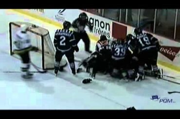 Guillaume Gelinas Hit on Charles Hudon Nov 14, 2013