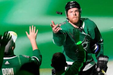 Pavelski's EIGHT goals leads Stars past Kraken