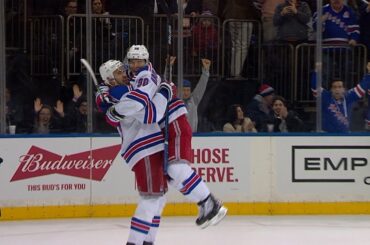 Kevin Hayes puts Rangers on top with clutch SHG