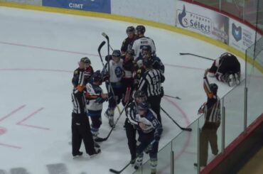 Mise en échec par derrière de Janick Asselin sur Adam Bourque - 03-12-21