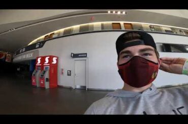 Virtual Golfing with DeBrincat, Dach and Sikura | Chicago Blackhawks