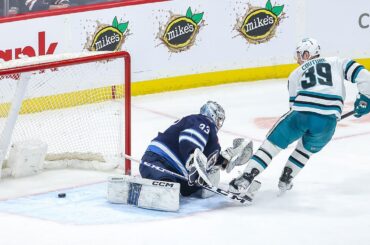 "The Captain finishes it off here in Winnipeg!" ✈️🦈