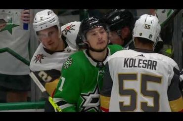 Dallas fans end 2nd period early after Max Domi penalty