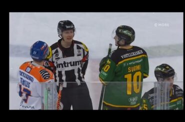 Petri Kontiola lyö pleksin rikki