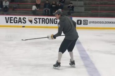 Marc-Andre Fleury shows off puck juggling skills