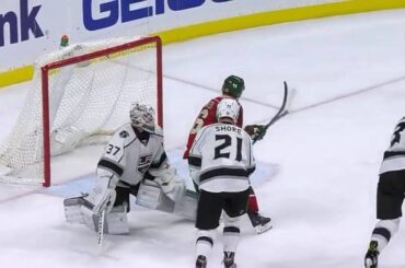 Teemu Pulkkinen tips in Brodin's slap shot