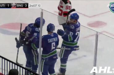 Zack MacEwen gorgeous move for Comets goal
