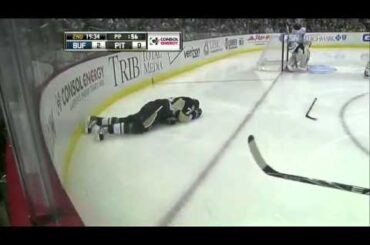 Evgeni Malkin Season Ending Injury (02/04/11)