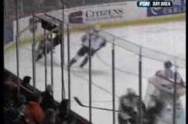 Vlasic Pushes Teemu Down (Mar. 2)