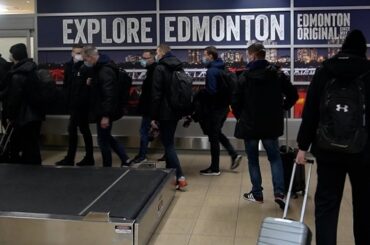 Dvacítka už je v Edmontonu. Jak zvládli přesun hráči z Evropy i ze zámoří?