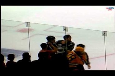 Andy Andreoff vs Kevan Miller