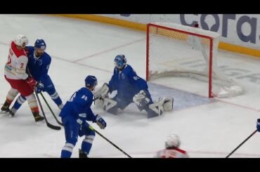 Parker Foo buries one on breakaway