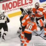 Ray Emery punches David Perron (Flyers vs Penguins)
