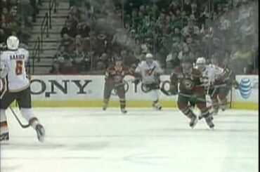 Cal Clutterbuck nails Cory Sarich