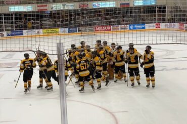 Frontenacs@Petes shoot out