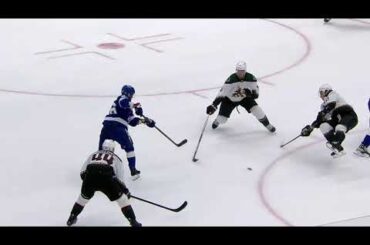 Nikita Kucherov's sweet pass on Point's goal vs Coyotes (31 dec 2022)