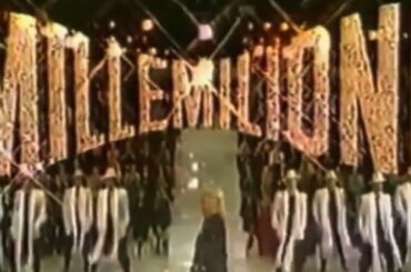 “Mi spendo tutto” sigla iniziale della trasmissione Millemilioni, condotta da Raffaella Carrà (1981)