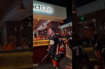 Anaheim Ducks vs Los Angeles Kings  4.13.2023 #shorts #shortvideo  #hockey
