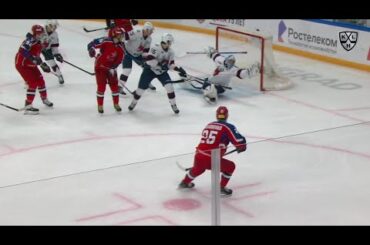 Kochetkov fantastic glove save