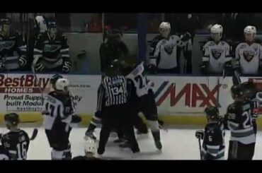 Dmitry Osipov vs Cole Linaker Nov 21, 2015