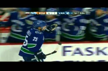 Canucks Vs Oilers Brendan Gaunce 4-1 Goal 09/18/13