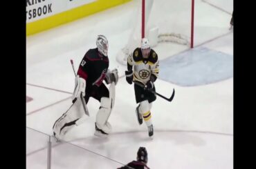 Brad Marchand 🐀 began to run into Peter Kochetkov