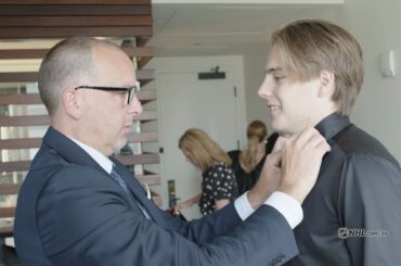 Följ Leo Carlsson under draften i Nashville