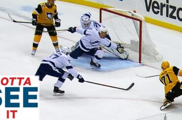 GOTTA SEE IT: Ryan McDonagh Reaches Out With Mitt To Rob Evgeni Malkin