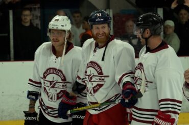 Hokejový klub v Letňanech slavil dvacet let. V exhibičním zápase Vrána porazil Pastrňáka