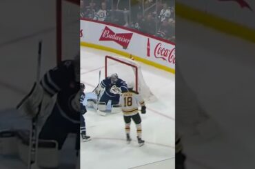 Bruins SHUTOUT the Jets #nhlbruins