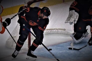 Nate Thompson Given Credit For The Flyers Second Goal  (For Now)