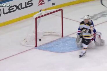 Urho Vaakanainen 1+0 @ NY Rangers (Pre-season)