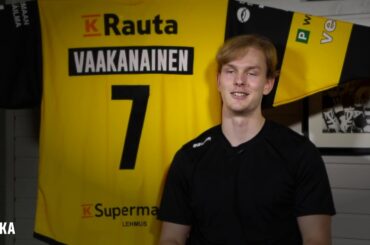 Pelaajakortit 2017-2018, Urho Vaakanainen