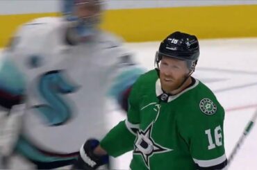 Joe Pavelski daps up Philipp Grubauer after phenomenal save