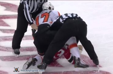 Wayne Simmonds vs David Clarkson Oct 8, 2011