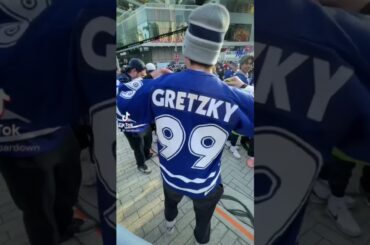 THE WORST HOCKEY JERSEY WE’VE EVER SEEN 🫣