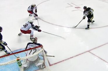Kapanen hits the back bar behind Bobrovsky