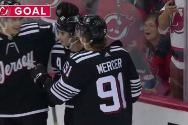 Yegor Sharangovich assists on Mercer's goal vs Ducks (18 oct 2022)