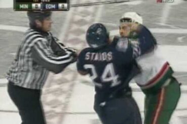 Cal Clutterbuck vs Steve Staios Jan 30, 2009